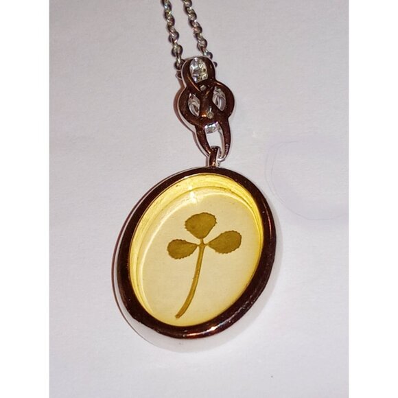 3 Leaf Clover/Shamrock Necklace  Pendant Silver Tone Made In Ireland New - Picture 1 of 4
